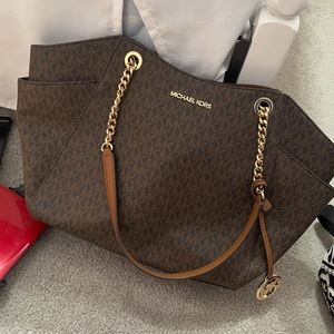 Michael kors purse